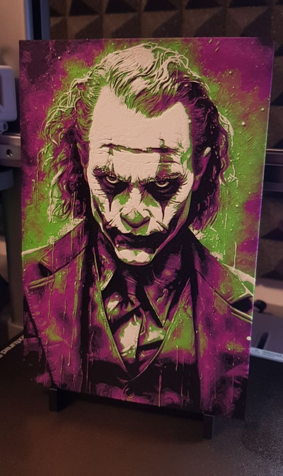 heath ledger joker hueforge by zamby 3d generative model & lithophane batman dc comic warnerbros warner green fucsia 3d print model - Mito3D