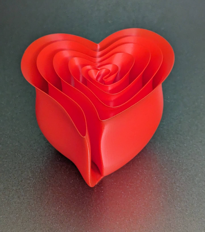 cuore forma rosa spirale vaso modalità by fletch22 domestico festività san valentino giorno 3d print model - Mito3D