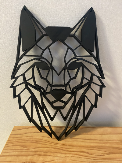 geometric decoration wolf head remixed by davidsitek household decor on wall 3d print model - Mito3D