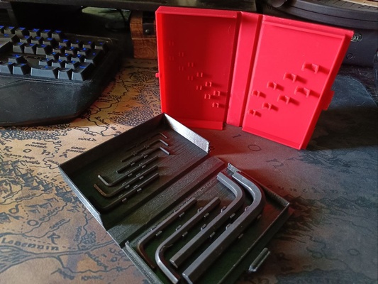 altıgen anahtar araç kutu print in place by oyuncu forge araçlar organizatörler petg destek yok anahtarı tutucu hexkeytoolbox 3d print model - Mito3D