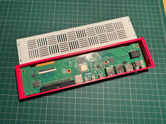 frambuesa pi400 caso funda remezclado by platini76 pasatiempo bricolaje diy electrónica pi 4 pc pi4 3d print model - Mito3D