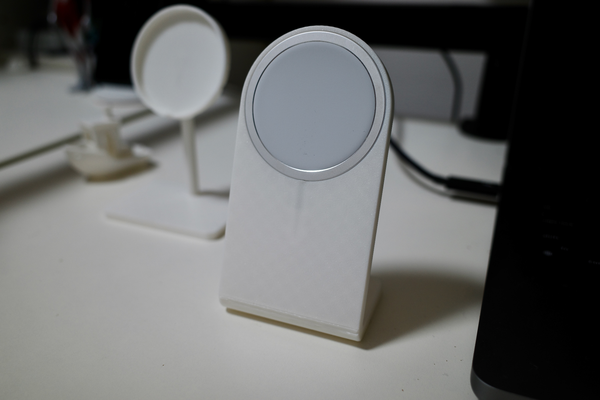 magsafe carregador ficar pé iphone by crista galo ferramentas aparelhos iphonestand 3d print model - Mito3D