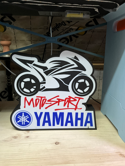 yamaha sport motoristico guidato lightbox by vitormhs arte segni loghi cartello logo moto luminaria 3d print model - Mito3D