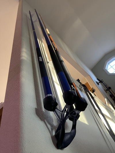 wall-mounted pool cue holder by bubsbuilds art models table decoration games fusion360 generativedesign decorative generative billiards 3d print model - Mito3D