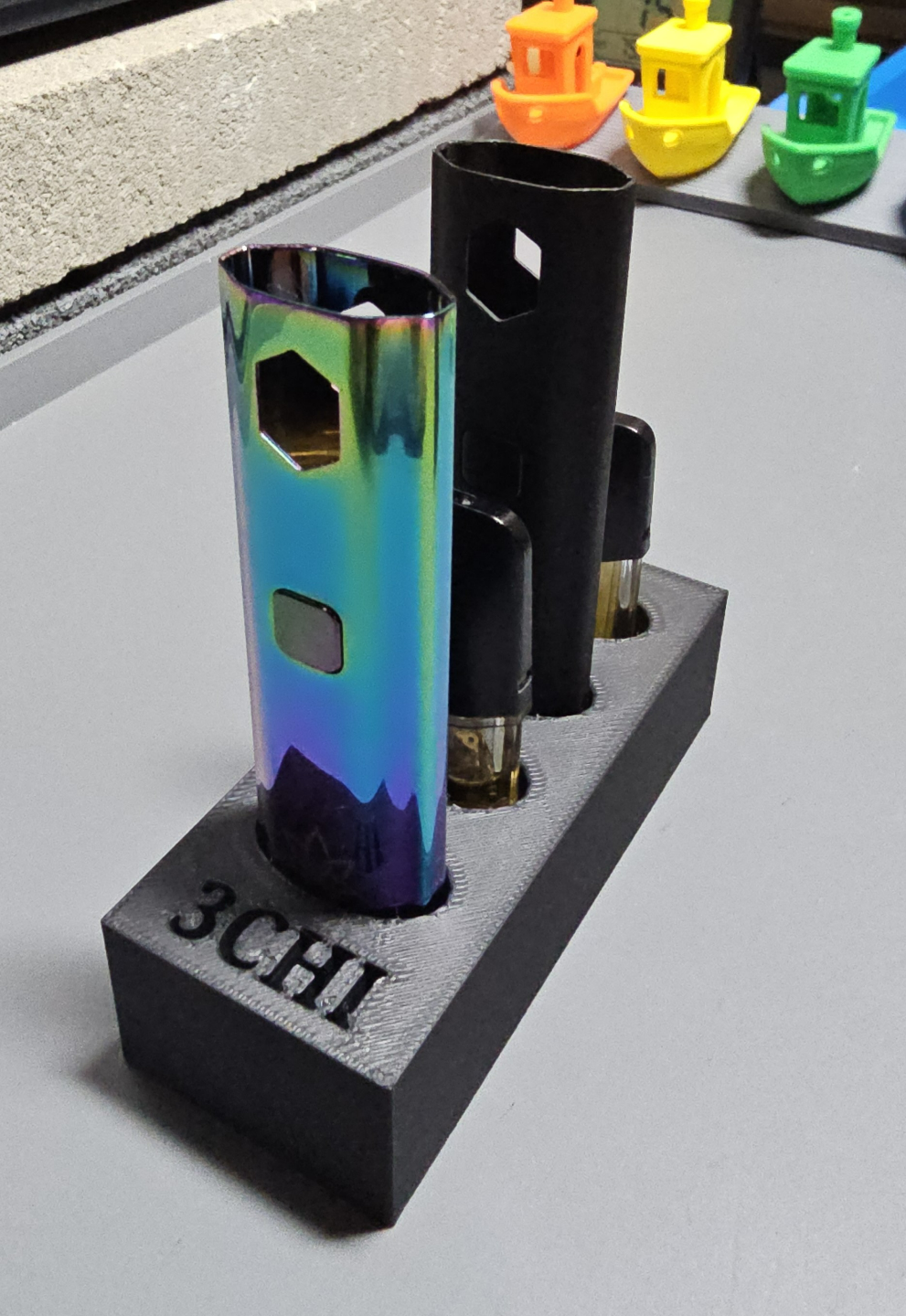 3chi vape cosse batterie supporter v2 by bc dessins outils organisateurs titulaire soutien 3D print model - Mito3D