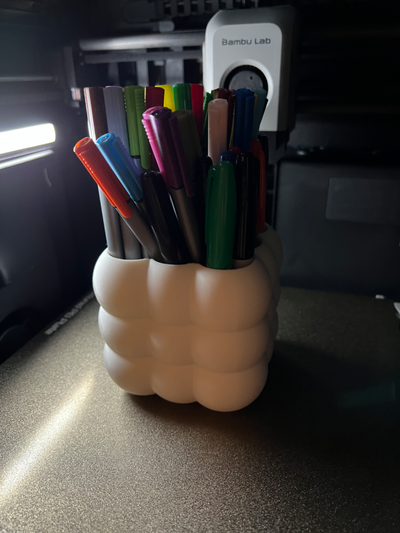 nuage stylo titulaire soutien by tortuetech créations ménage bureau provisions atome bulles crayon tasse récipient 3d print model - Mito3D