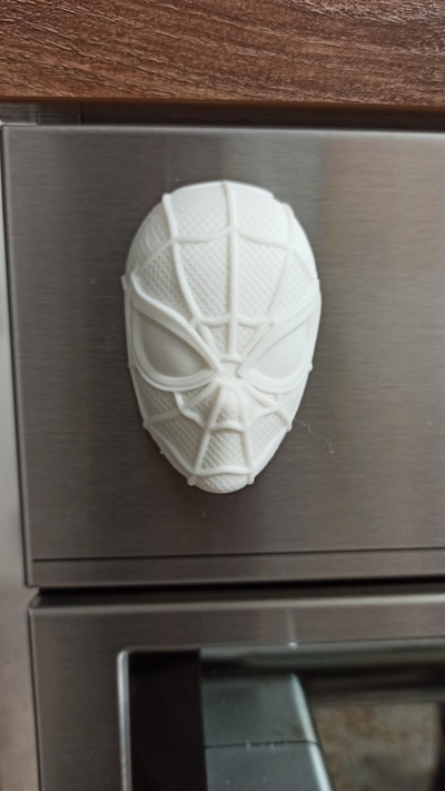 homem aranha magnético 6cm by atz78 miniaturas criaturas 2 braçadeira vingador vingadores ímã ímãs testa uomo aranha homem 3d print model - Mito3D