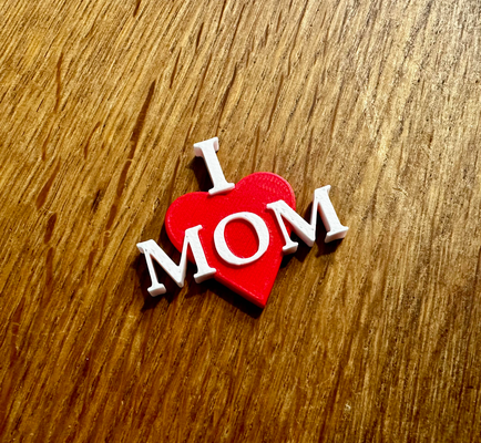 i love mom by lukasduus art signs & logos heart magnet mothersday mothers day mother mamma parent 3d print model - Mito3D