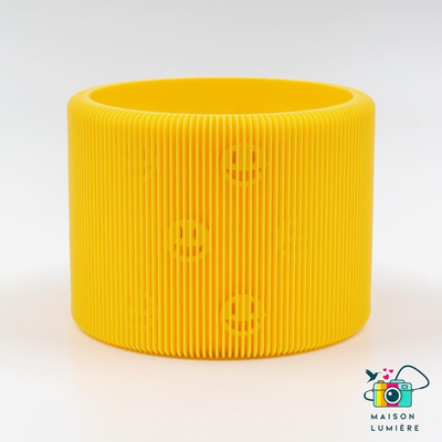 smiley blumentopf by t3d objekte haushalt dekor pflanze topf valentinstag 3d print model - Mito3D