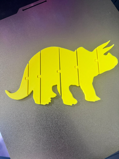 triceratops flexi juguete by fatalchaos25 juguetes juegos caracteres dinosaurio 3d print model - Mito3D