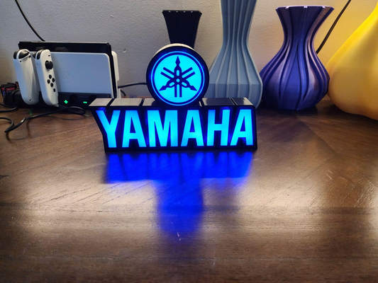 yamaha led zeichen neu gemischt by kreator cam kunst logos hintergrundbeleuchtung schwarz blau 3d print model - Mito3D