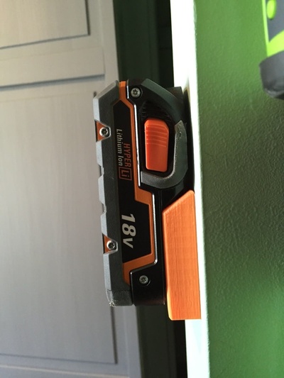 ridgid 18v battery mount by chickenbisket tools organizers batteryholder batterymount holder wall 3d print model - Mito3D