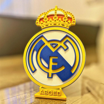 réel madrid logo by parirtici art panneaux logos football football hala 3d print model - Mito3D