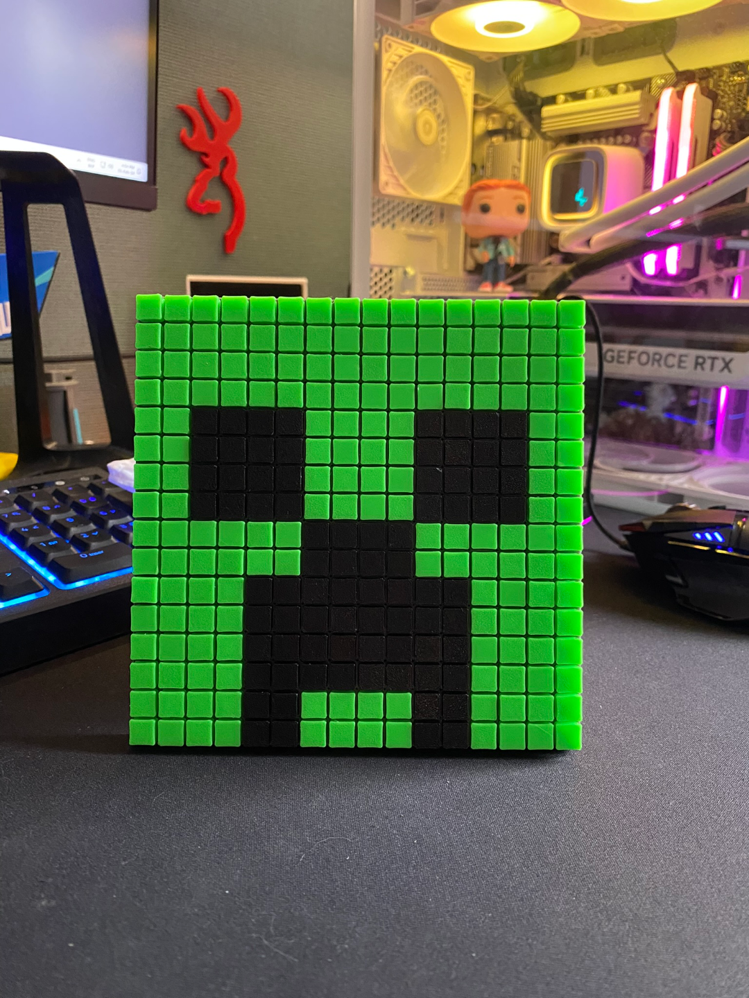 minecraft kriechpflanze pixel kunst puzzle by maut3d generativ 3d modell hersteller mob pixelpuzzlemaker interaktiv mmu farbe gaming desktop dekoration spiel mojang skelett zombie 3D print model - Mito3D