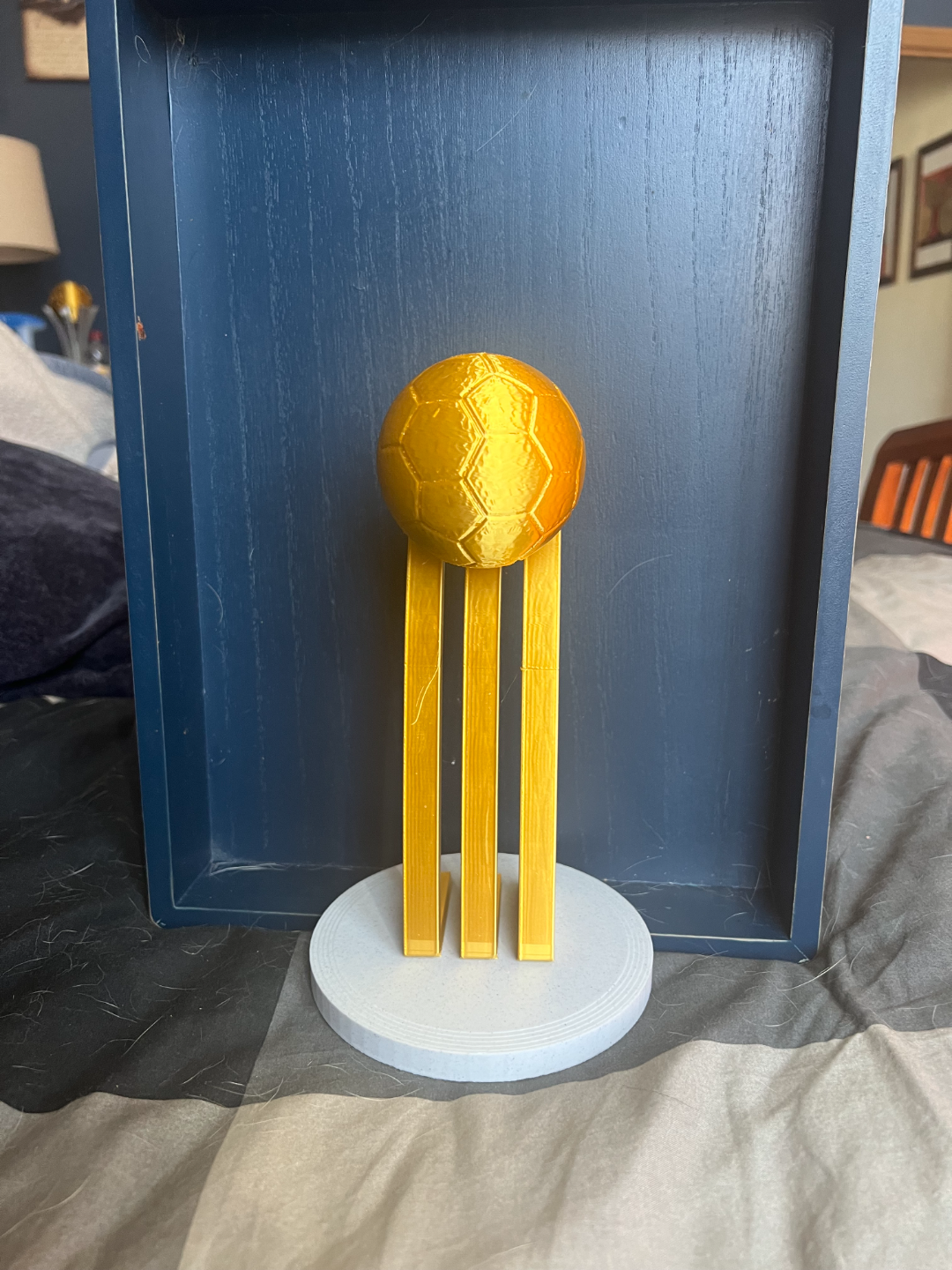 d'or balle monde tasse trophée remixé by grincheux loisir diy sport air football 3D print model - Mito3D