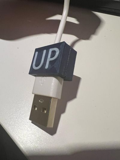 usb up clip by proki34 hobby diy elektronik kabel zubehör schutz multi farbe startseite mantel 3d print model - Mito3D