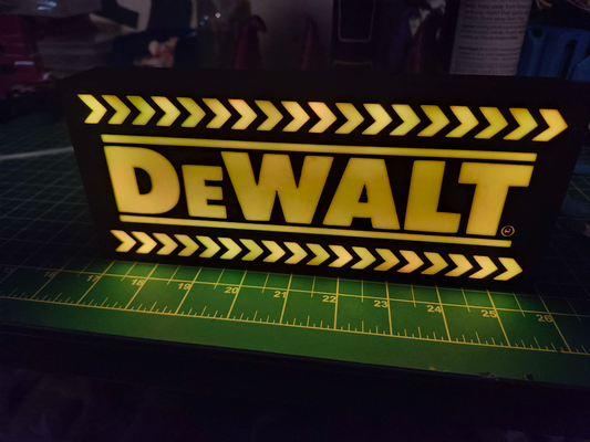 dewalt luz caixa parede arte by tri 3d casa decoração luzes conduziu 3d print model - Mito3D