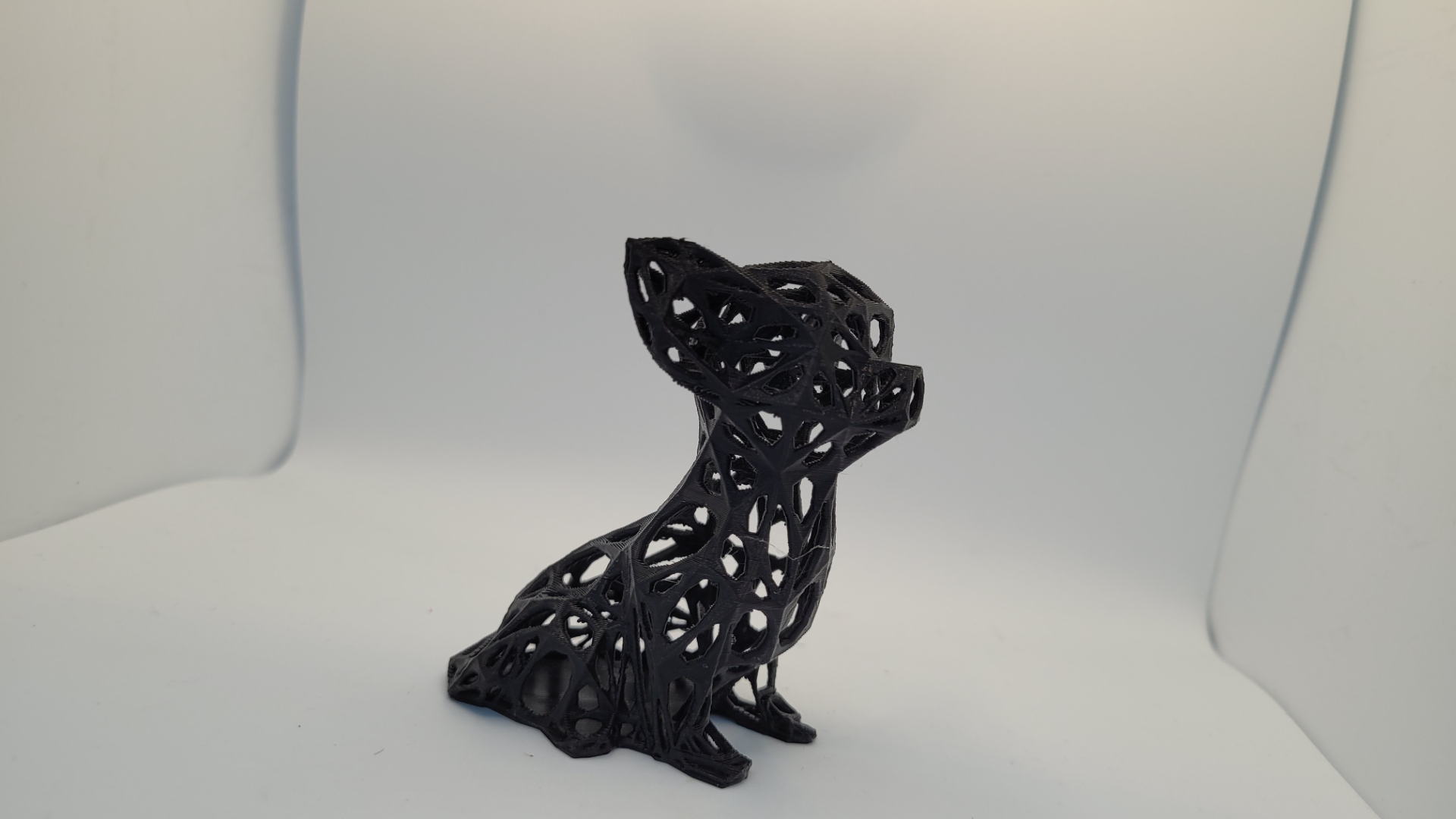 voronoi remix of poly chihuahua remixed by brad3dprints household decor chihuahau home lover dog 3D print model - Mito3D