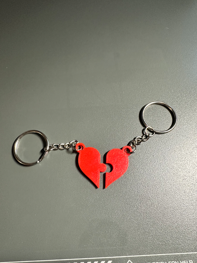 cœur porte clés puzzle by luciano brek outils gadgets valentines journée valentinesday2024 3d print model - Mito3D