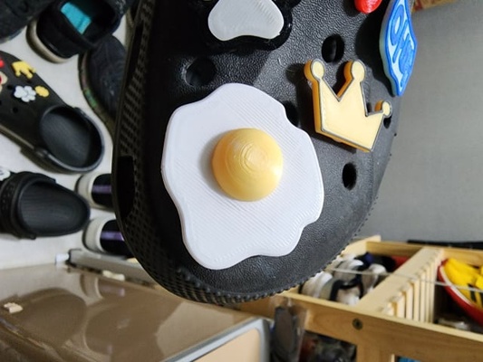 uovo friggere croc jibbitz by gyulee moda calzature crocs jibit fascino 3d print model - Mito3D