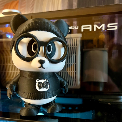 şirin panda by romwba3d minyatürler hayvanlar renkli 3d print model - Mito3D