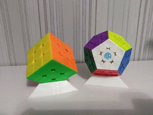 rubik's cube stand by green parrot toys & games puzzles thingiverse rubikscube rubickscubestand 3d print model - Mito3D