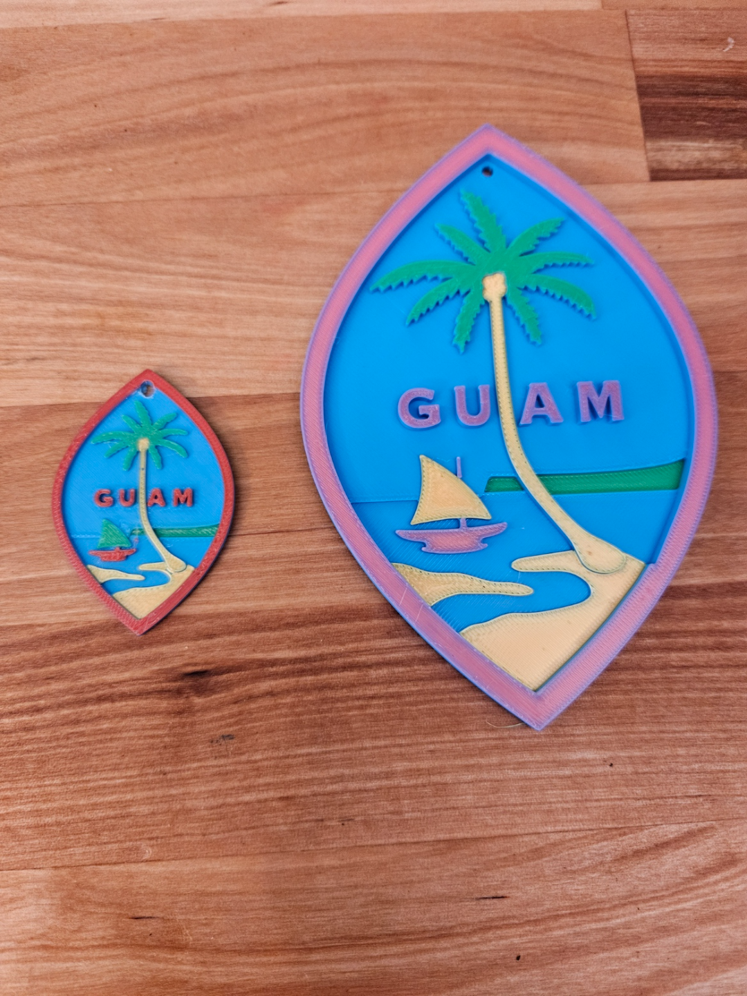 guam porte clés ams prêt by ryan art panneaux logos multicolore plage île bateau océan signe clé marque 3D print model - Mito3D