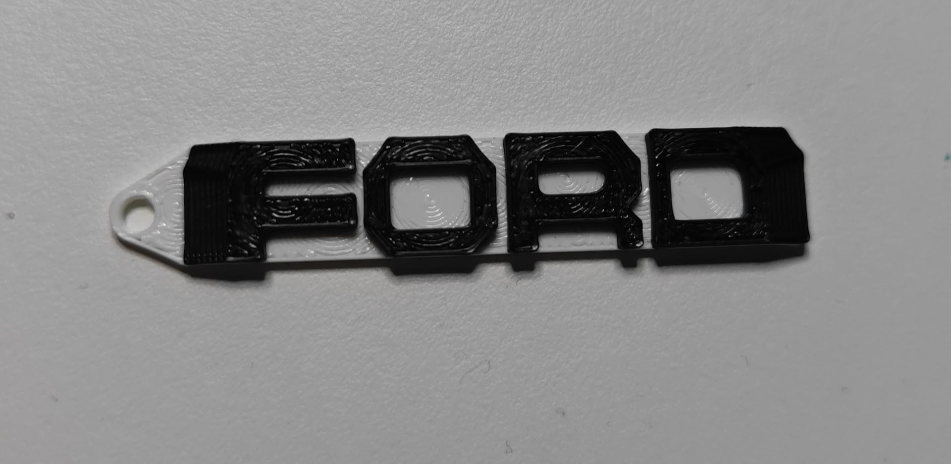 ford modern schlüsselbund by otomar kunst 2d 3D print model - Mito3D