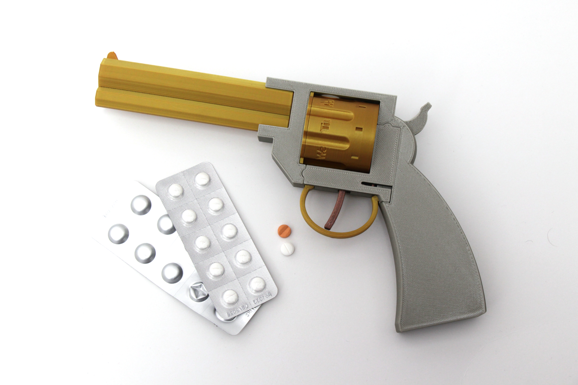 pill-revolver by schuetzi99 household house models pill box revolver colt dispenser organizer organiser gun 3D print model - Mito3D