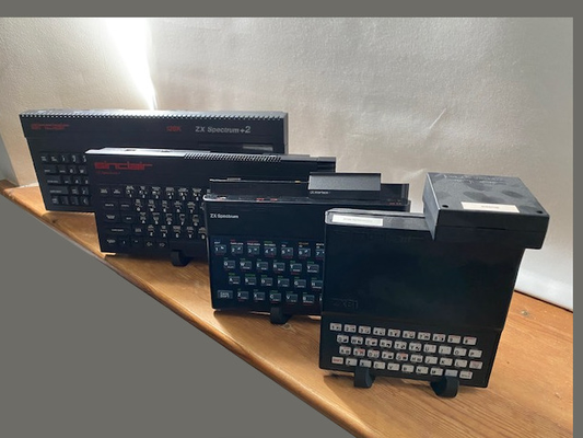 sinclair zx spettro 48k 128k +2 3 modelli zx81 ql schermo sta by tom passatempo fai elettronica 3d print model - Mito3D