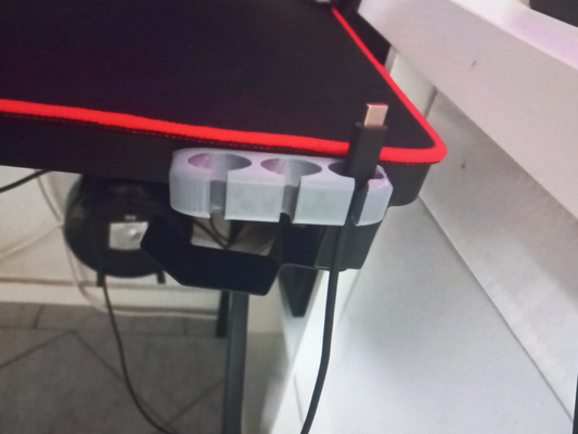 kabel halter by lucasplucken household office 3d print model - Mito3D