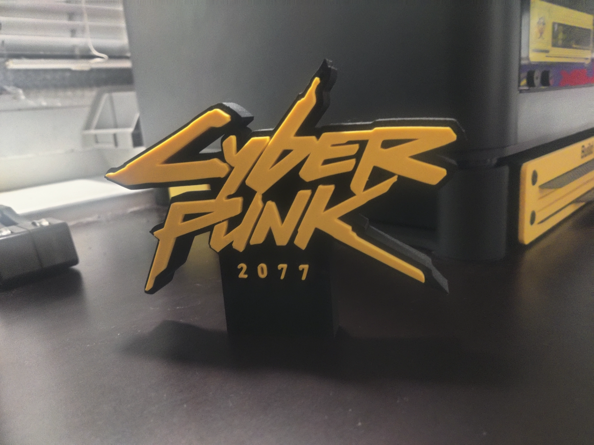 logotipo cyberpunk2077 by kolber brinquedos jogos pc xbox playstation cibernético cyberpunk 2077 deco decoração estante 3D print model - Mito3D