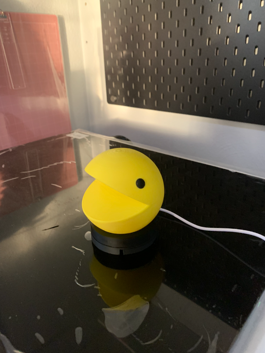 pac adam gece ışık by lindnjoe ev halkı dekor pacman pacman ışığı man lambası 3D print model - Mito3D