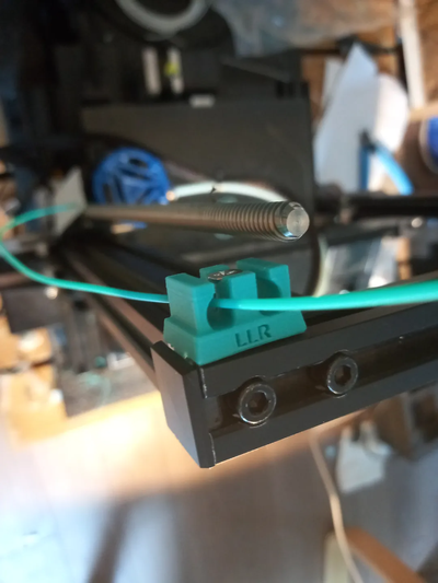 profil câble filament guider agrafe ender 3 serie by leonllrmc 3d imprimante accessoires ender3 ender3s1 ender3v2 cableclip 3d print model - Mito3D