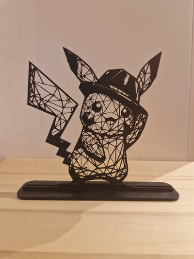 geometric poly cool pikachu display plate by 3dprintwolf art sculptures pikachuart lowpoly pokemon pokemonstarter gangster 2d dispaly gift lineart geometricdesign nintendo nostalgic pokemonnostalgic 3d print model - Mito3D