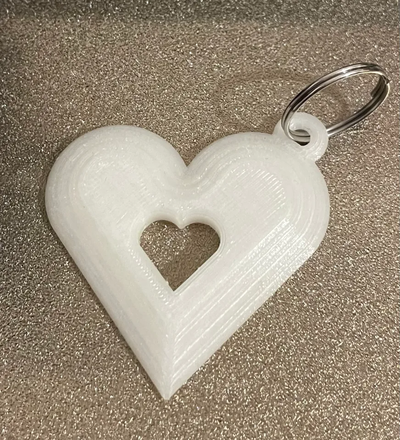 heart keychain by chrizzo art signs & logos accessory 3d print model - Mito3D