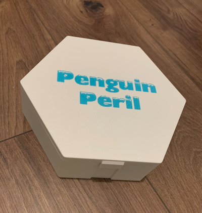 caixa pinguim perigo jogos borda remixado by estoque brinquedos 3d print model - Mito3D