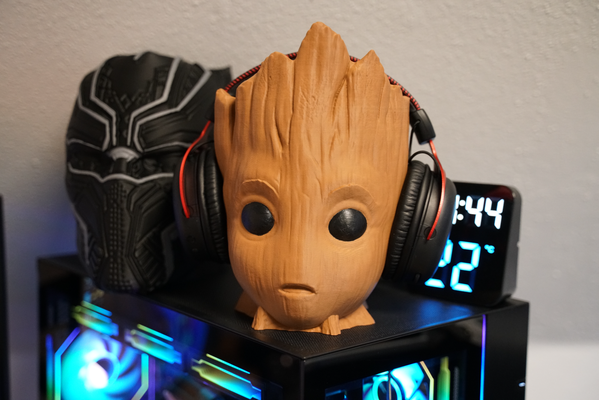 baby groot headset stand by e9-3d household office babygroot marvel p1s headphone headphones bambulab easy printinplace 2024 tree deco decoraations organizer hanger holder superhero toys toy guardian of galaxy hero power kids kid acccesories decoration cute art modern gamer gaming computer accessories desktop cool support mancave man movie space stars 3d print model - Mito3D