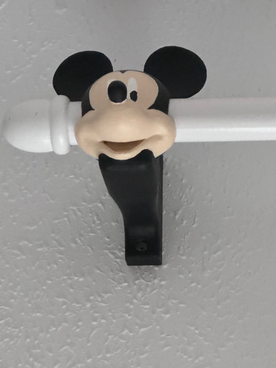 soporte mickey by chaqui81 casa modelos disney cortinas barra 3d print model - Mito3D