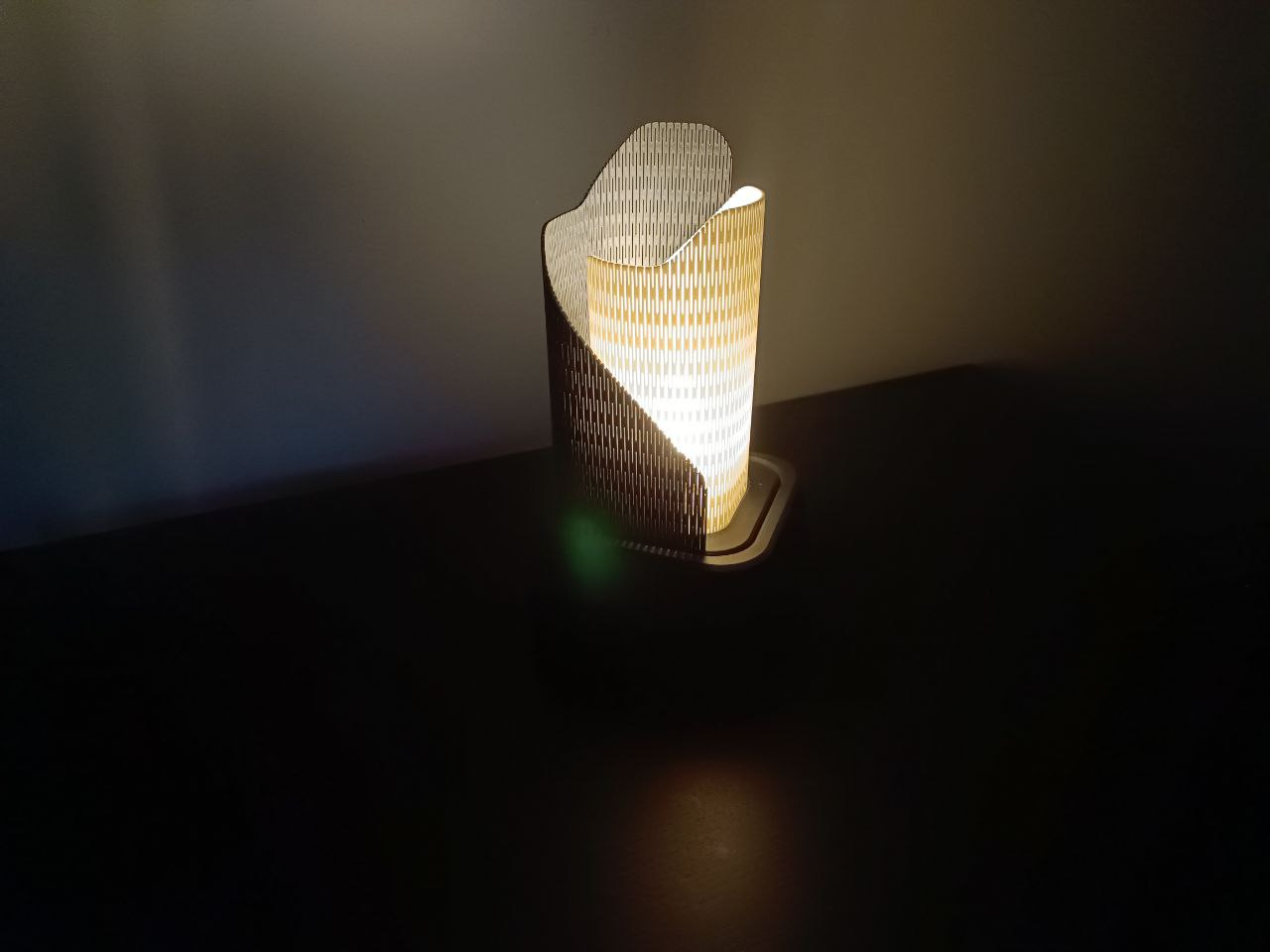 lampe 001 minimal design mehrere lösungen by rky 91 haushalt dekor licht schreibtisch schreibtischlampe led glühbirne e27 biegen flexibel benutzerdefiniert bett 3D print model - Mito3D