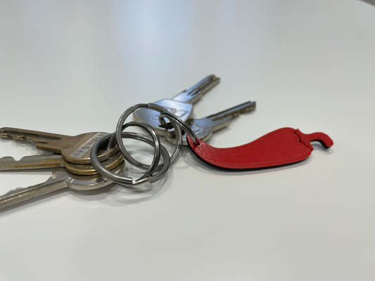 chilli keychain by peprinter fashion jewelry jalapeno paprika hot key keyaccessories 3d print model - Mito3D