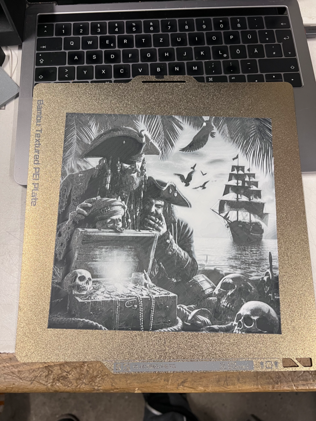 hueforge pirate treasure on beach by fastfrosch art 2d 3D print model - Mito3D