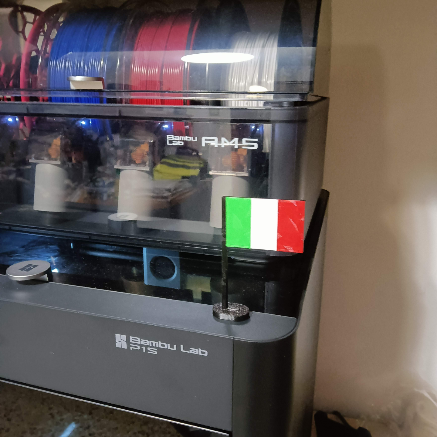 i̇talyan bayrak fiş p1s p1p p1 by aşkenar 3d yazıcı aksesuarlar toz örtmek kılıf delik seri dizi telefon kulp destek aksesuarlar bambu i̇talya 3D print model - Mito3D