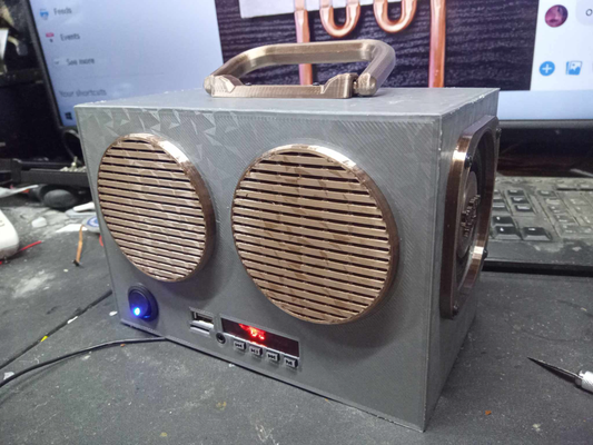 custom blue tooth speaker build by loadedclipse hobby & diy music 3d print model - Mito3D