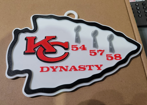 kansas city chiefs dynasty w loop 3d logo 180mm series by mercadogarzas hobby & diy sport outdoors sb58 superbowl 58 nfl chain 3d print model - Mito3D