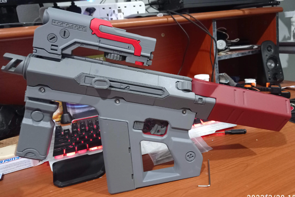 cyberpunk 2077 arasaka shingen tki 20 remixé by cwfflutter accessoires cosplays réplique arme cyber pistolet 3d print model - Mito3D