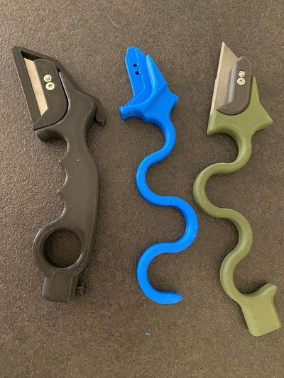 karambit multi tool by dr mussy werkzeuge hand cutter messer multitool 3d print model - Mito3D