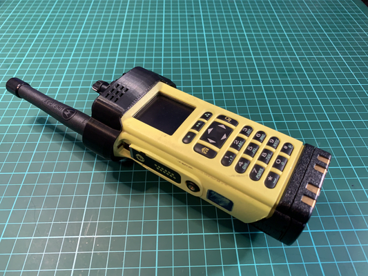 motorola apx6000 gürtel clip by weiser hobby diy halfter 3d print model - Mito3D