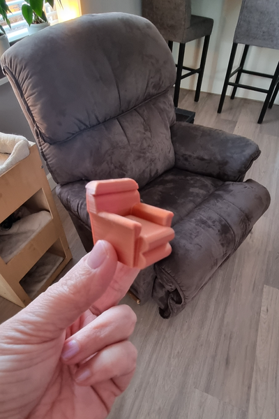 lazyboy cardial dollhouse chair by gijsbert peters miniatures lazy boy cardinal lounge furniture lay-z 3d print model - Mito3D