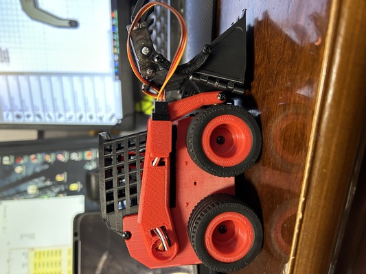 le go mini skidi tires remixed by mud hobby & diy robotics 3d print model - Mito3D